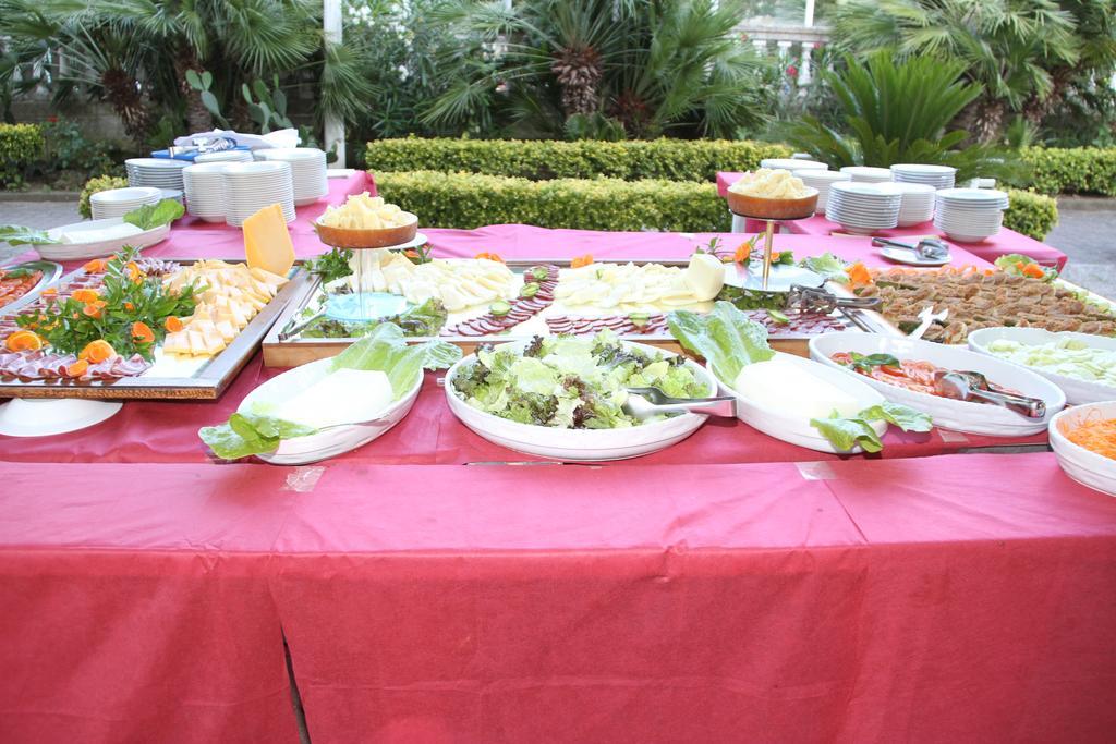 Hotel Garden 카톨리카 외부 사진